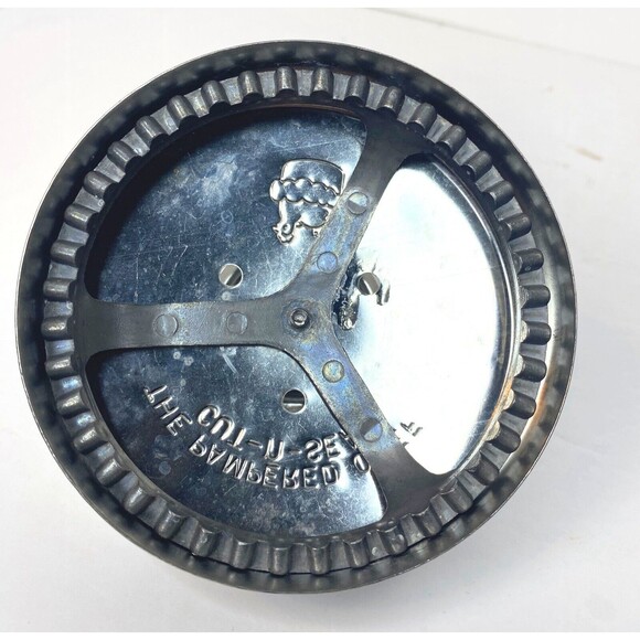 Pampered Chef Stainless Cut n Seal 3.5 Biscuit Pastry Cutter Crimper Tool Gadget - Picture 5 of 6